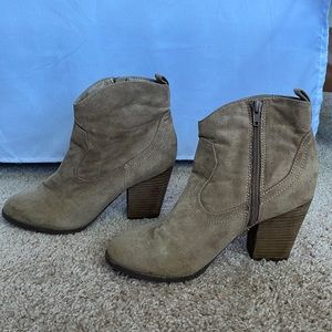 Taupe heeled booties
